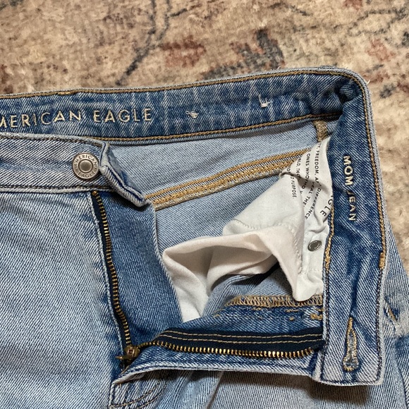 American Eagle Mom Jeans - Picture 2 of 4